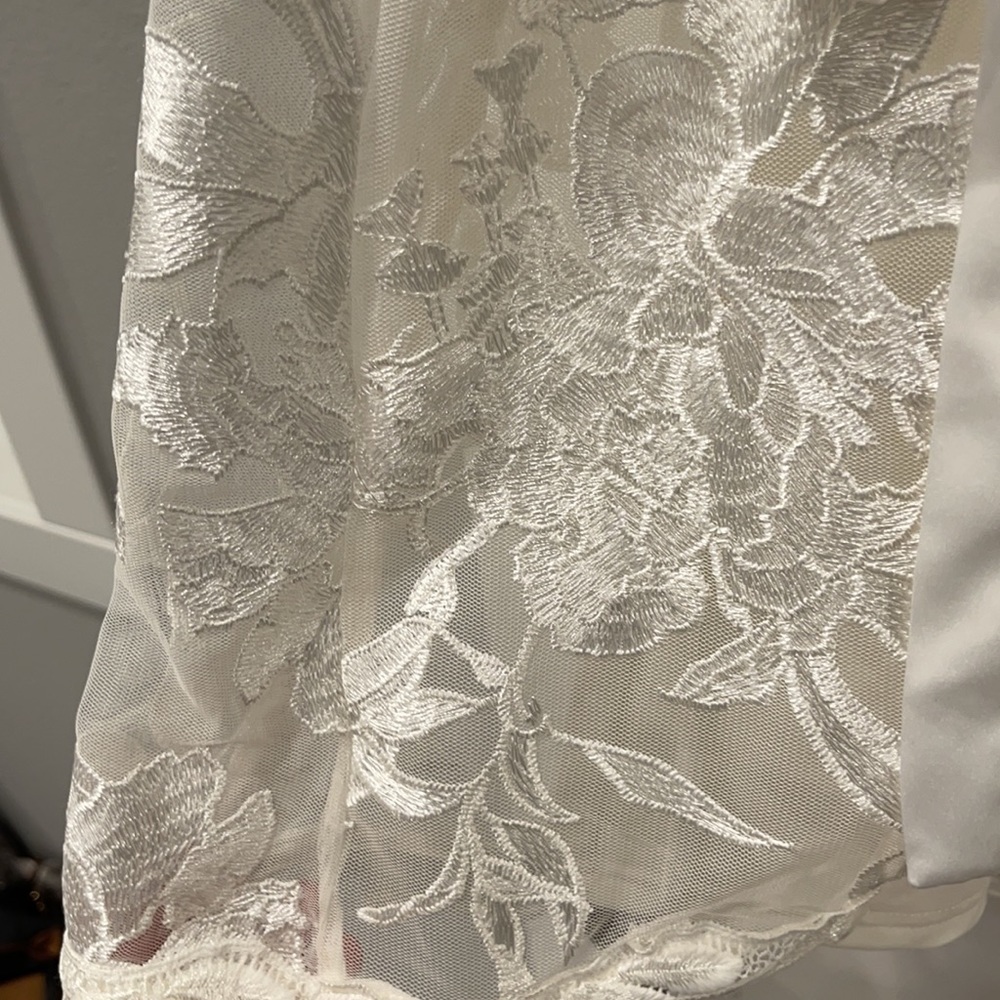 Bridal Robe - image 4